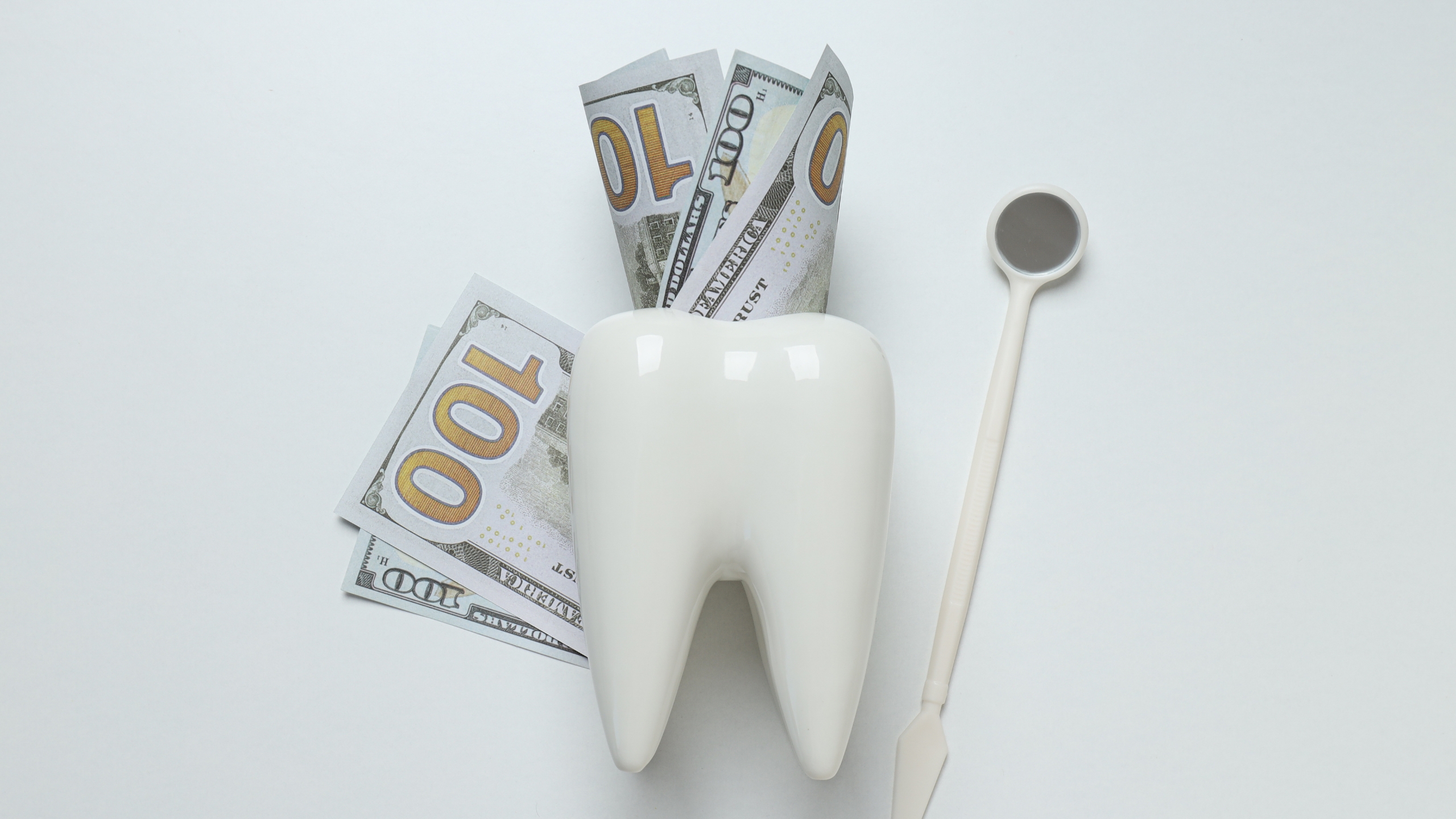 Read more about the article Cost of Full Mouth Dental Implants in Chattanooga, TN